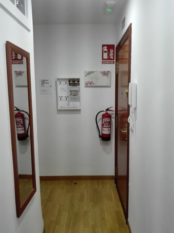 Pension Travesia Del Laurel Logroño Dış mekan fotoğraf